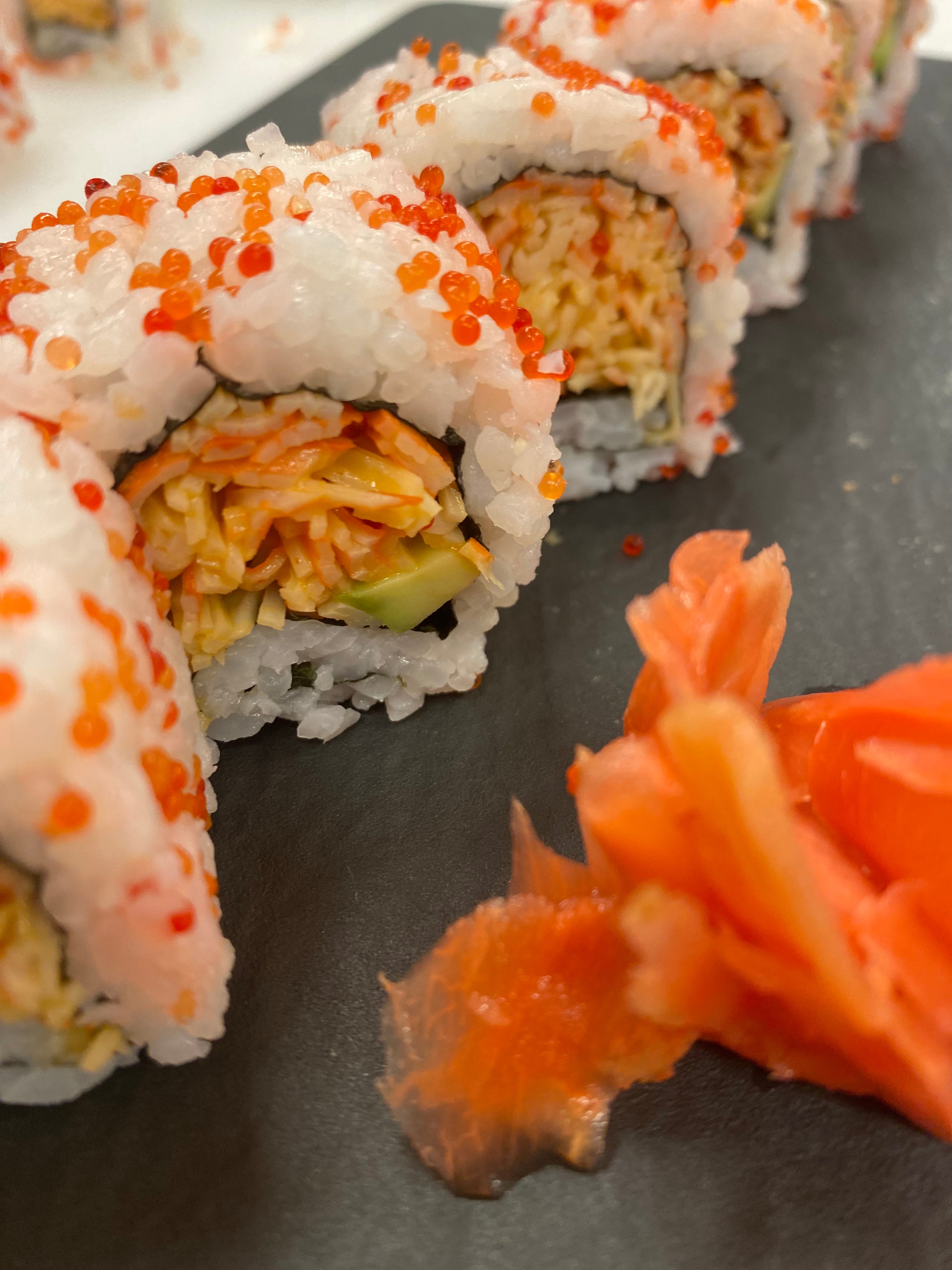 THE SPICY CRAB ROLL